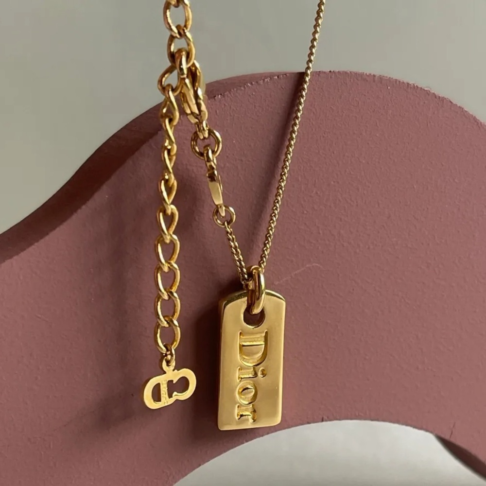 Dior Gold Bracelet with Logo Pendant - Picture 4 of 5